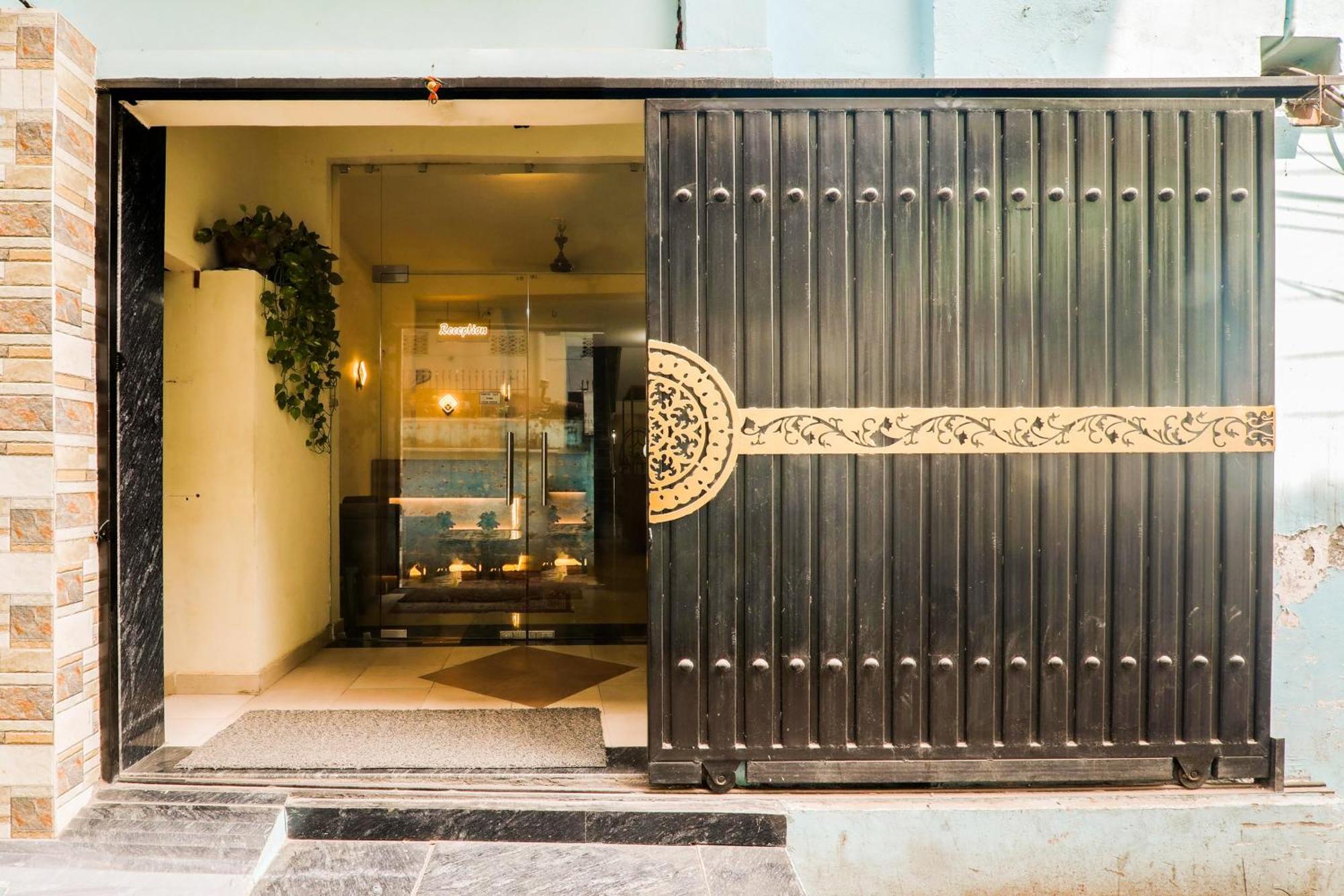 Hotel O Shree Hotel Mriduni Varanasi Exterior foto